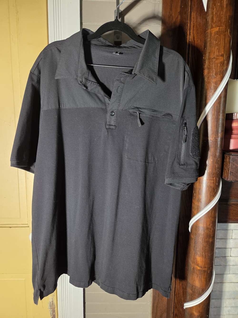 Men's Black Tactical-Style Polo Shirt with Utility Pocket